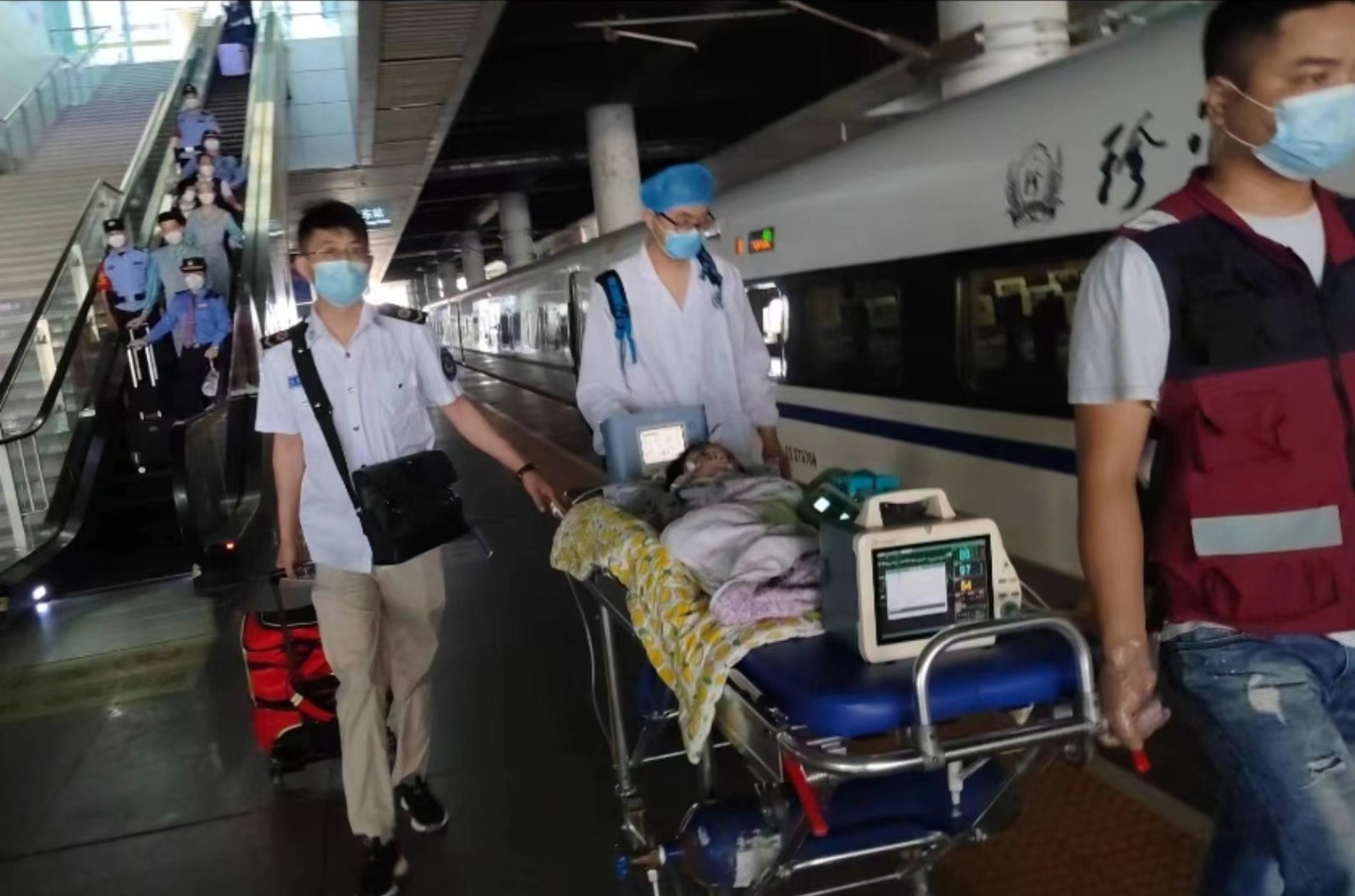 泾阳县高铁转运公司